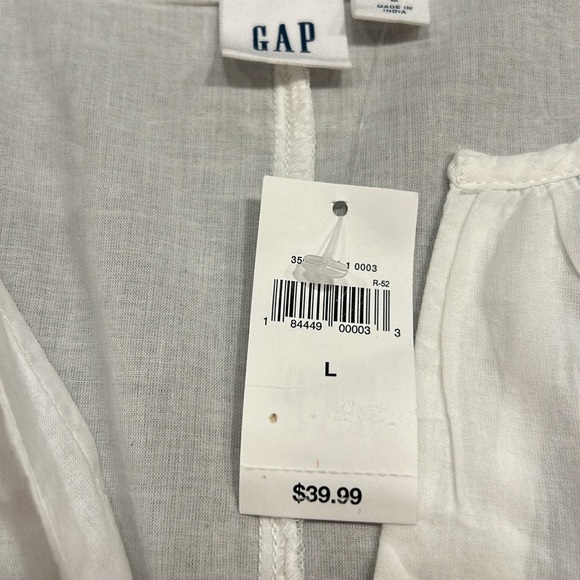 GAP Sleeveless Blouse - Picture 2 of 6